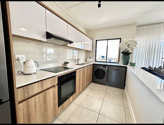 2 BEDROOM APARTMENT TO LET IN BALLITO CENTRAL